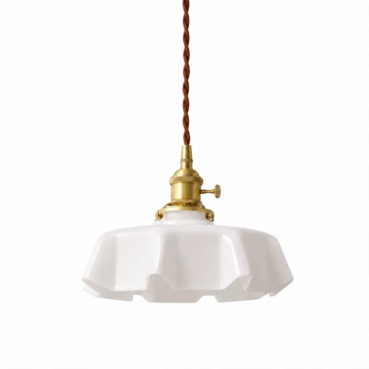 Abat-jour en verre opalin blanc forme fleur pour suspension, monture laiton doré et câble torsadé, style rétro vintage